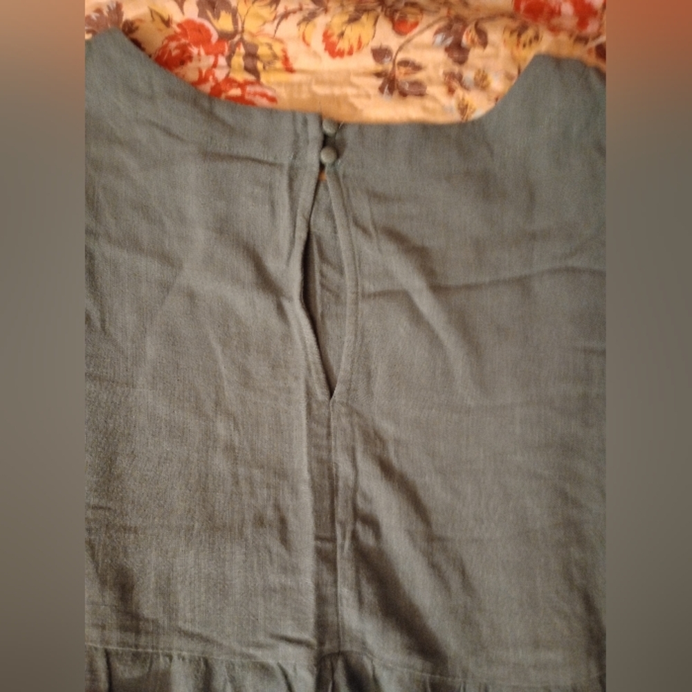 Bohemian Olive Green Tiered Peasant Blouse - Picture 13 of 16